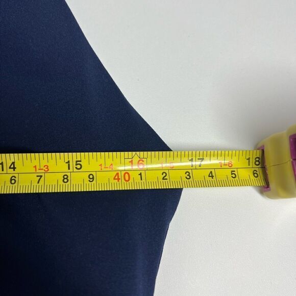 Fabletics Sports Bra for Women, Padded Fitness Crop Tank Top Yoga Running Size L - Picture 8 of 8